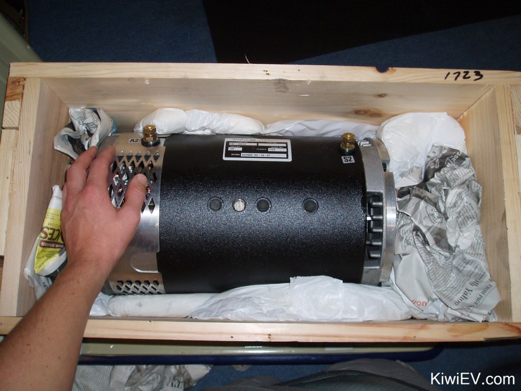 The Advanced DC FB1-4001A motor.